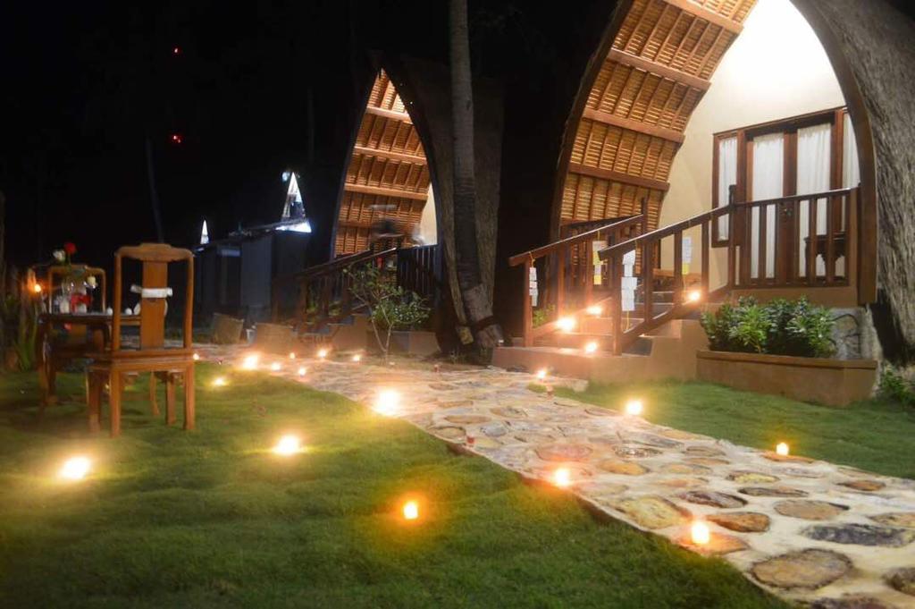 Karimun Lumbung Hotel Karimunjawa Exterior foto