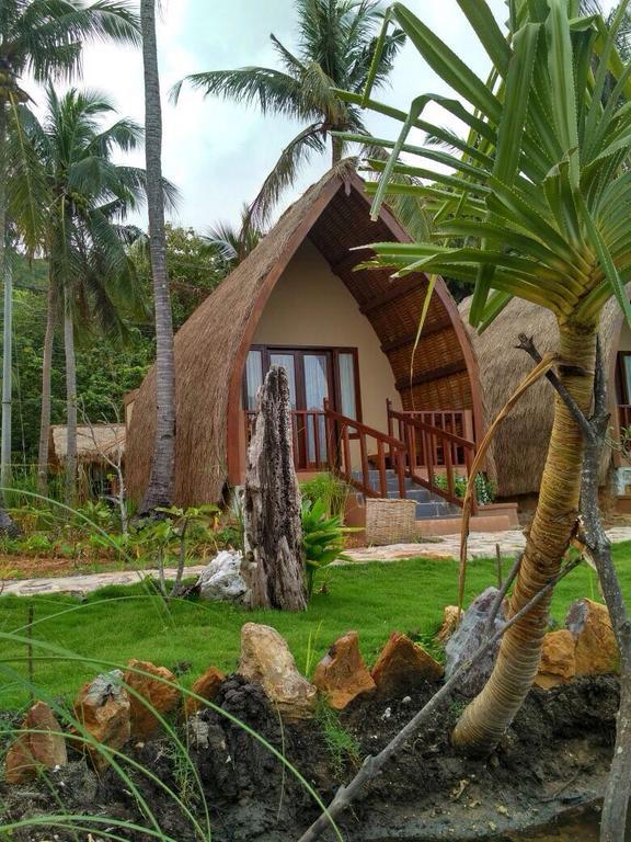 Karimun Lumbung Hotel Karimunjawa Exterior foto